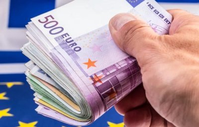 Възрастна перничанка даде 8000 евро на ало измамници