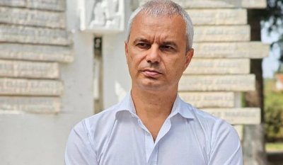 Костадинов се качи на влака и онемя.