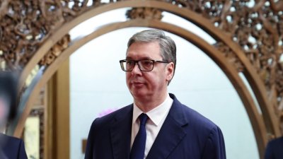 Вучич реже министерства, агенции и чиновници в Сърбия 