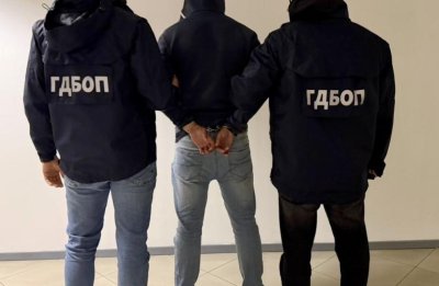 Задържаха бандата, източвала сметки с SMS-и от името на МВР (Видео)