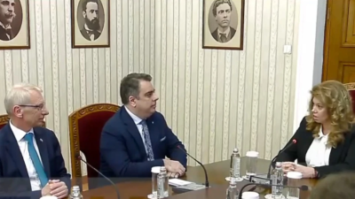 Денков и Василев на консултации при Йотова (НА ЖИВО)