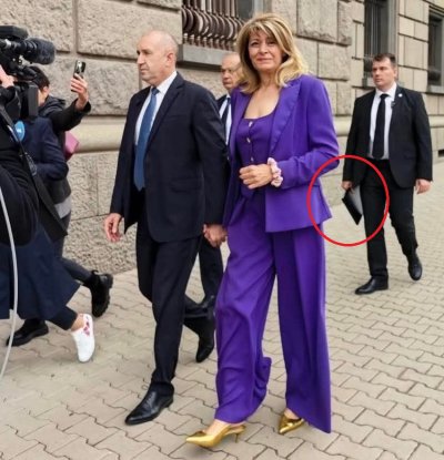 Отговорността тежи! Защо гавазин носи папчицата на Радев?
