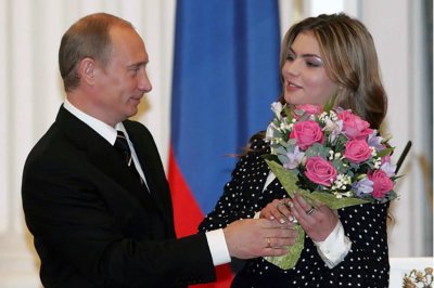 ДУПЕ ДА ИМ Е ЯКО: Топ мениджъри на "Газпром" оскубали 85 млн. евро от Кабаева