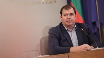 Явор Гечев крие имотите на жена си? 