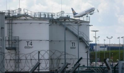 Рекорден ръст на разходите за гориво на американските авиокомпании