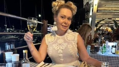 Албена Вулева прогони крадци, изскачайки гола