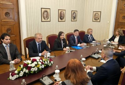 НА ЖИВО: ДПС на консултации при президента Йотова