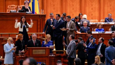 Падна румънското правителство 