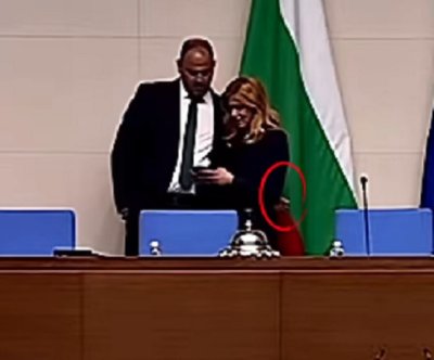 (П)БОМБА! Защо Петър Стойчев държи Михаела Доцова за дупето?
