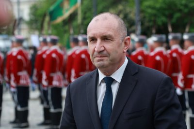ЧИСТКА: Радев започва рулетката с областните управители