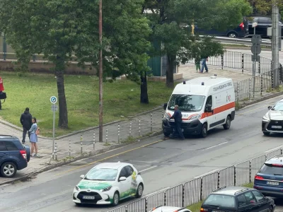 Човек почина до метростанция "Опълченска"