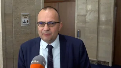 Димитров: Искаме да чуем от управляващите конкретни цели, а не вайкане