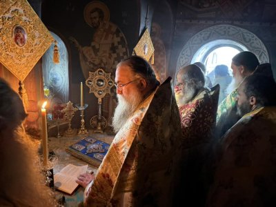 Дядо Никанор: Дара не е сатанистка, поповете са!