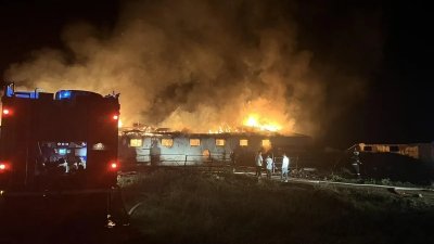 Пожар избухна в кравеферма в Монтанско