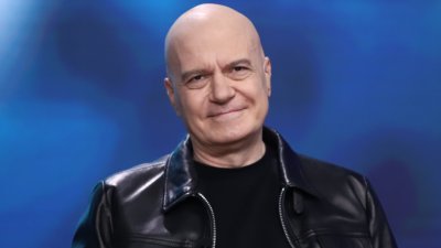 Слави очаква безоблачна Еврозивия заради него 