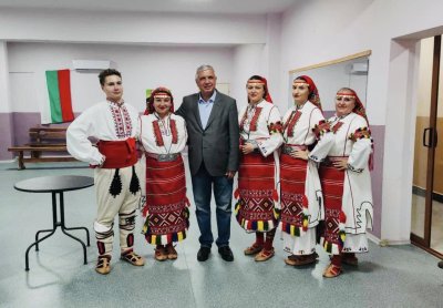 Новият шеф на митниците Ники Шушумигата - сланина, брикети и ДС