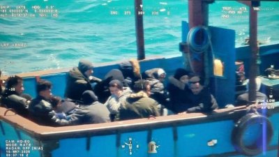 Бременна жена и две деца сред задържаните мигранти край Резово