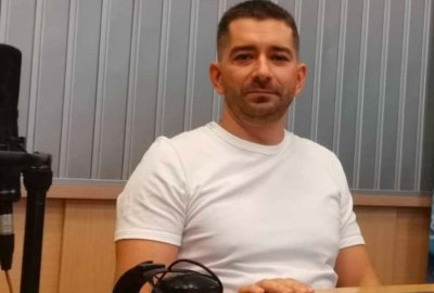 И това го има: Слави Василев сам извикал полицаите да го глобят за неправилно паркиране