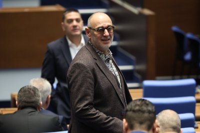 САМО В LUPA.BG: Две болници в София отказаха да приемат Любо Дилов