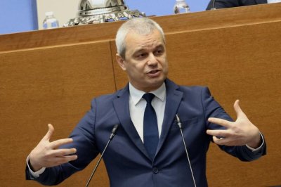 Костя се заяде с Радев: Военните разходи се увеличават до 5%, а пари за пенсионерите няма 