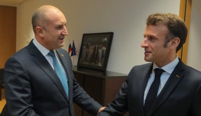 На визита в Париж: Радев разговаря с Макрон в Елисейския дворец