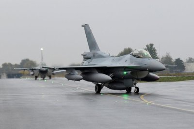 Правителството рефрешна договора с Lockheed Martin за F-16
