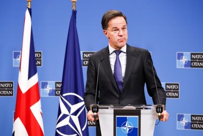 Рюте след инцидента с дрон: НАТО е готов да защити всяка педя от територията си