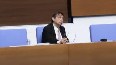 Министри с извънредна среща заради незаконните къщи до Варна