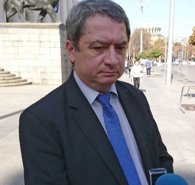 Емануил Йорданов пред Lupa.bg: Ще изкарат ли Пепи Еврото чист като конвертируема валута?