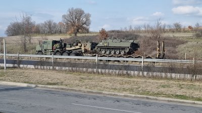 Американски военни превземат българските пътища