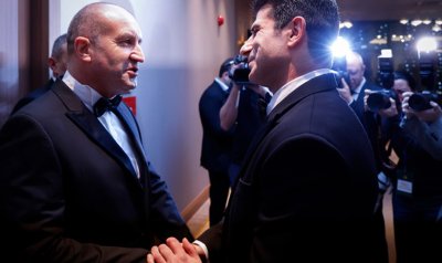 Аз съм прост и вие сте прости уж беше емблематична