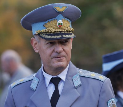 Пламна война между бившия шеф на кабинета на Радев и най-добрия му приятел