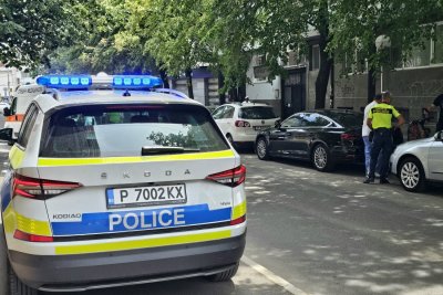 Младежи с тротинетка пометоха 2-годишно дете в Русе