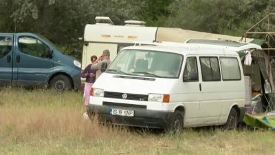 Ограничават достъпа на автомобили и каравани до дюните край Крапец