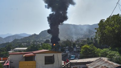 Пакистански военен хеликоптер Ми-17 се разби при излитане, всички на борда загинаха 
