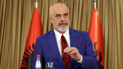 Рама не дава заден ход на проекта на зетя на Тръмп