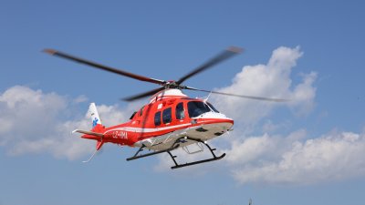 Въздушната линейка превозва мъж със счупен череп от Благоевград към София