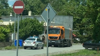 Боклучарка блъсна и уби бившата кметица на село Ветрино