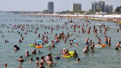 Хегсет: Плажовете на България, Испания, Италия и Гърция са превзети от опасни идеологии