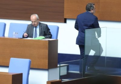 Парламентът реши: Теглим още до 3,8 млрд. евро дълг 