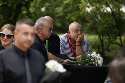 Бойко и Слави не изпратиха Любен Дилов-син 