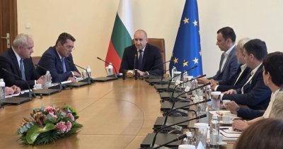 Засипаха с критики премиера заради мерките за пътна безопасност