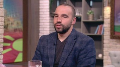 Виктор Стоянов пред Lupa.bg: С английския си Гордана Силяновска унижи РСМ и езика си