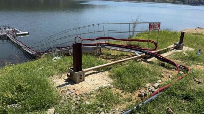 Полицията проверява незаконна станция за вода за 500 000 лв. край Кърджали