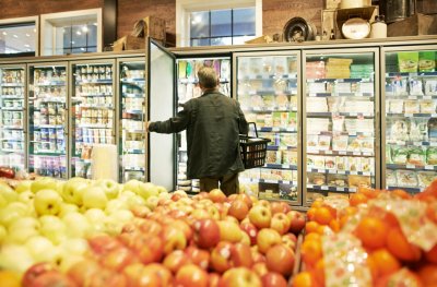 Земеделци: Доставчици ни натискат да намалим цените с 15% заради ''Кошницата с грижа''