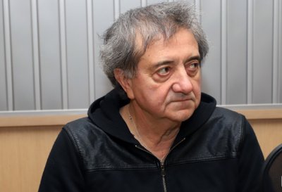Литературни войни: Дъртият комунист Николай Милчев замеря с ла*на Георги Лозанов и Слава Янакиева