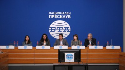 Крум и Ваня Григорова тръгнаха на битка срещу фондовете за втора пенсия 