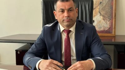 Служители на столичната полиция спряха 15 годишен младеж който управляваше