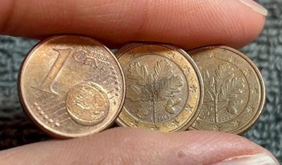 Прошляк в Бургас подкупва ченгета с 6,73 евро на монети