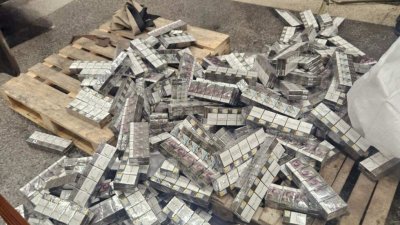 На &bdquo;Капитан Андреево&rdquo;: Откриха близо 42 000 къса контрабандни цигари в тайник на автобус